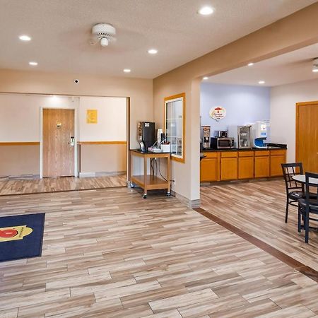 Super 8 By Wyndham Neillsville Wi Luaran gambar