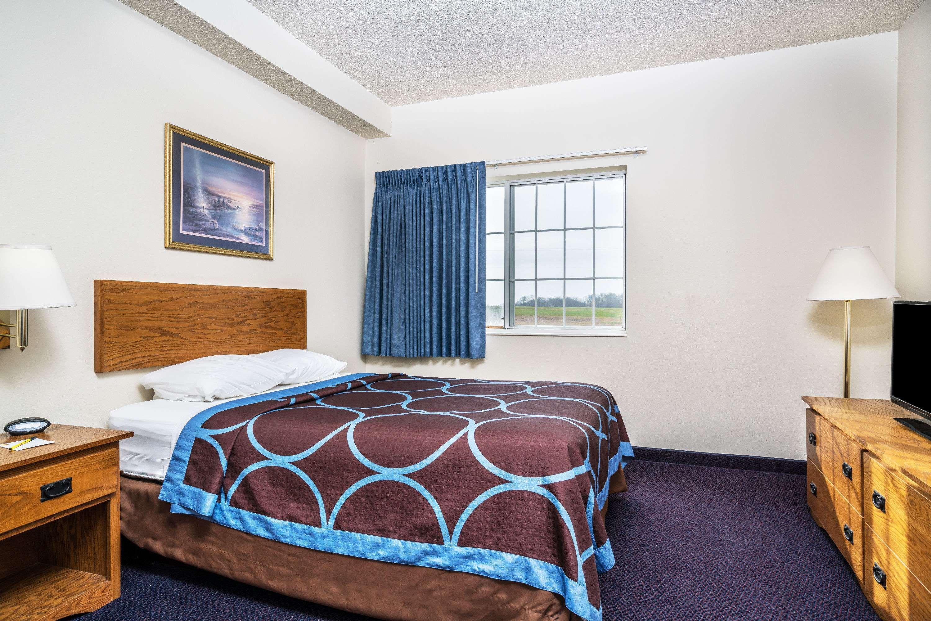 Super 8 By Wyndham Neillsville Wi Luaran gambar